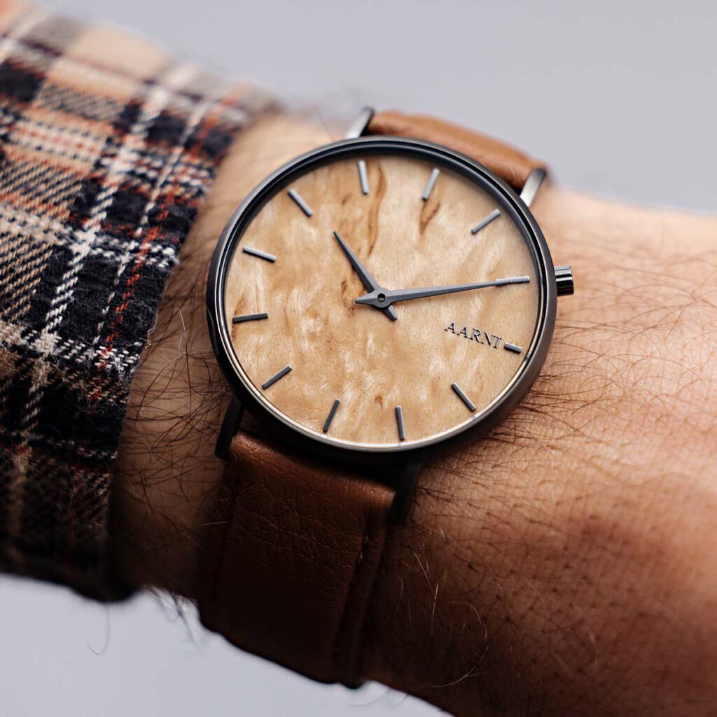 Wooden Watches – AARNI